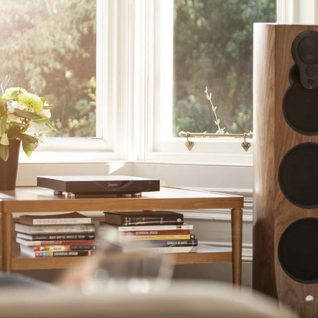 Wohnzimmer mit Linn Klimax Exact Lautsprecher